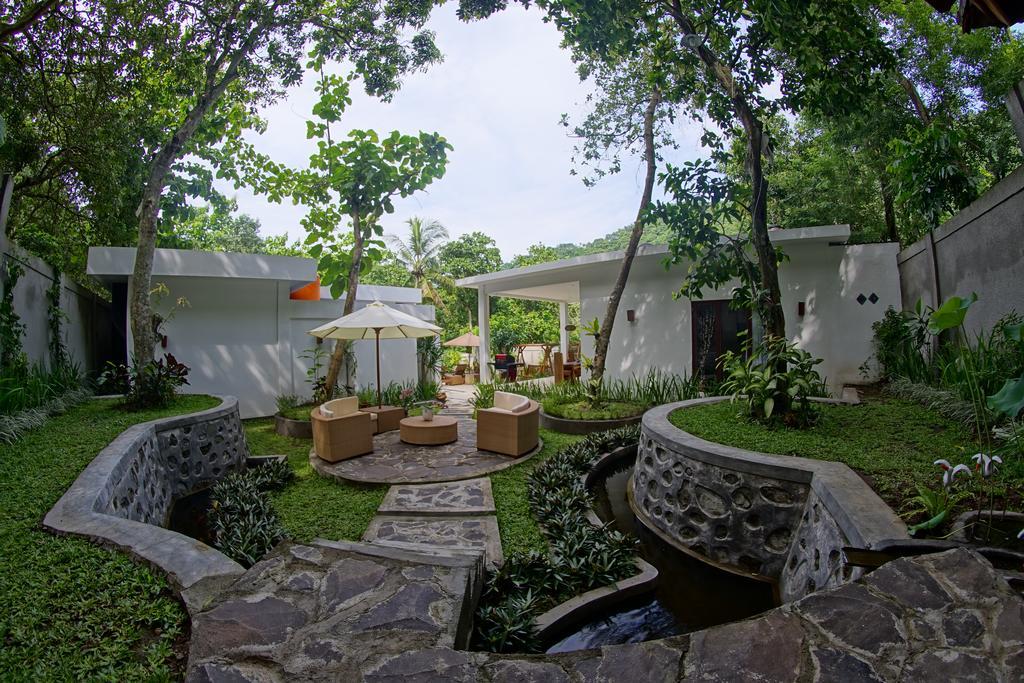Narvik Villa Lombok Exteriör bild