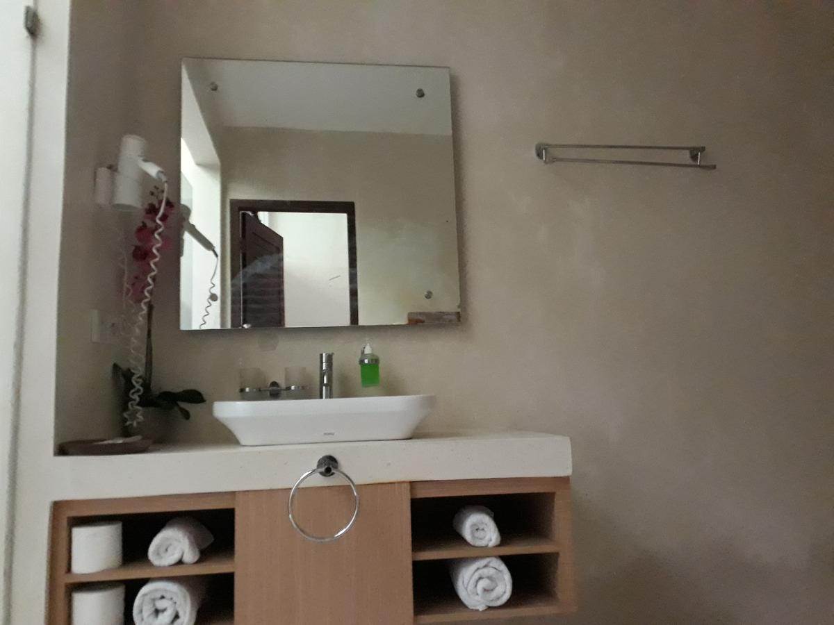Narvik Villa Lombok Exteriör bild