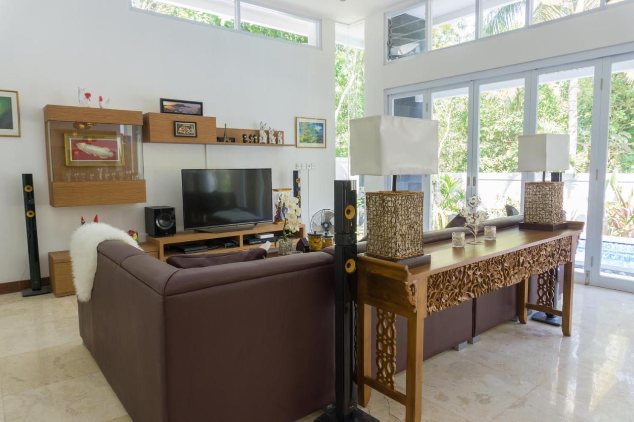 Narvik Villa Lombok Exteriör bild