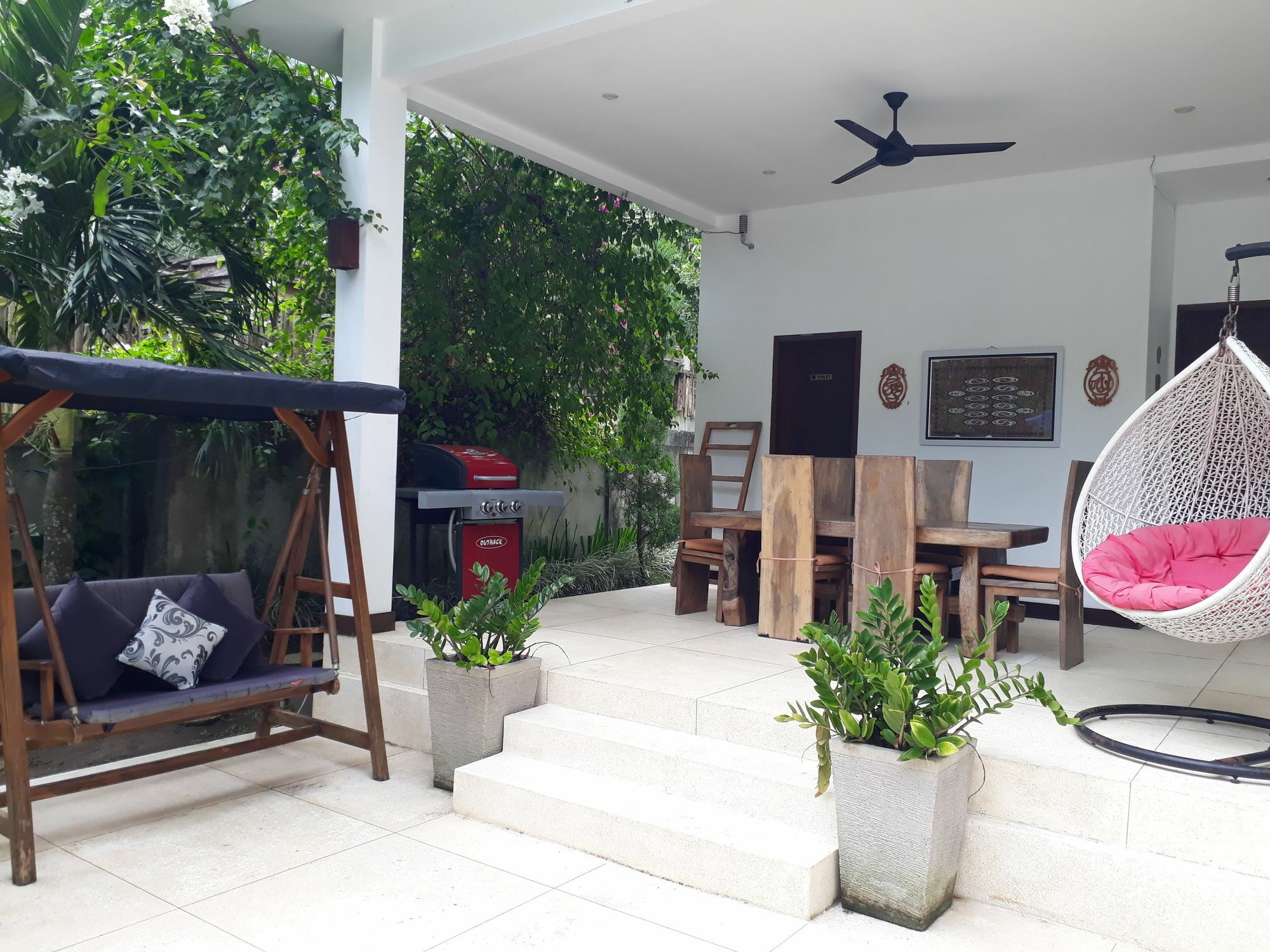 Narvik Villa Lombok Exteriör bild